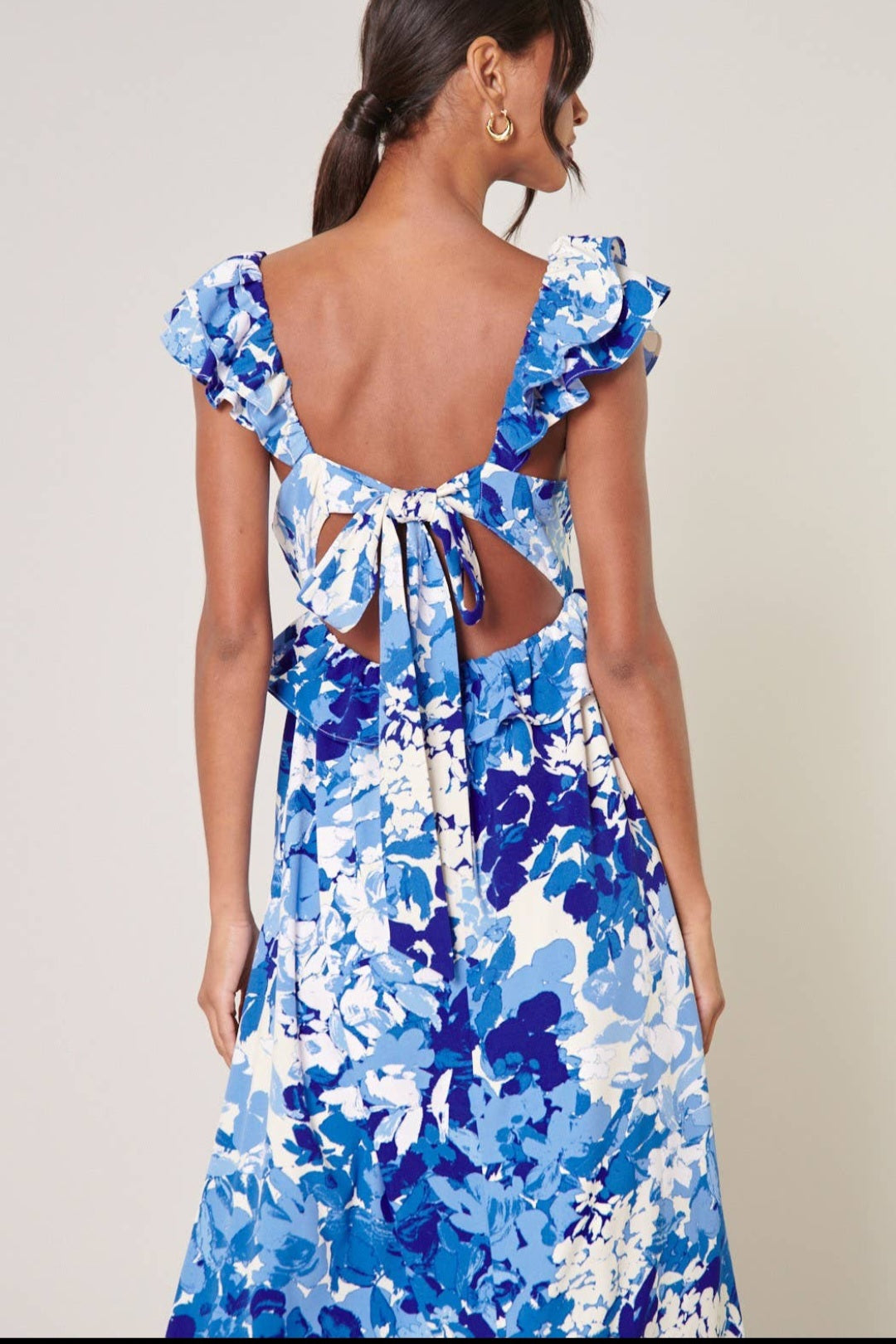 Sugarlips Gypsum Berry Floral Tie Back Cutout Midi Dress