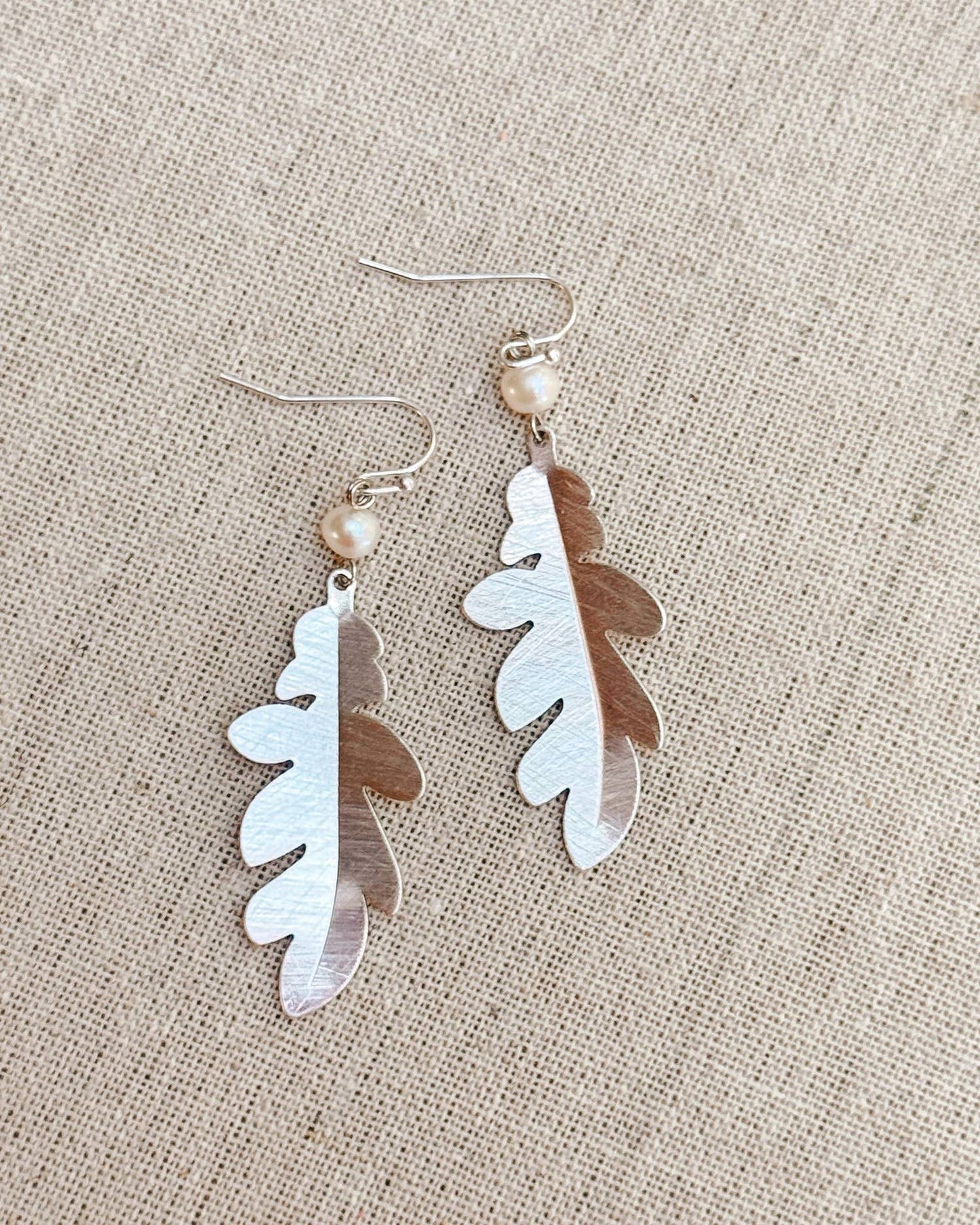 Gracie Rose Designs - Pearl and Oak Leaf Drop Earrings – Mixed Metal