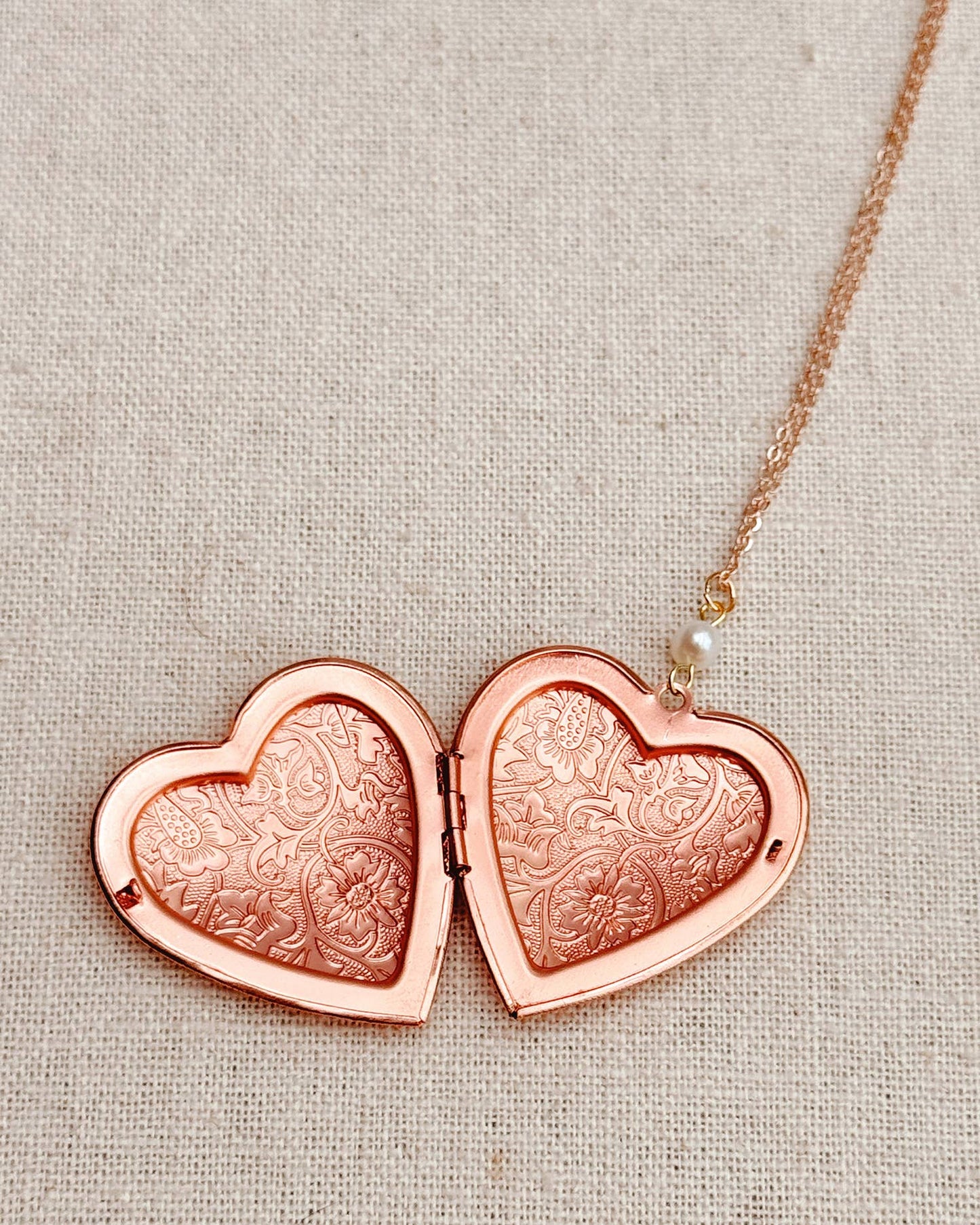 Gracie Rose Designs - Large Rose Gold Heart Locket Freshwater Pearl Necklace
