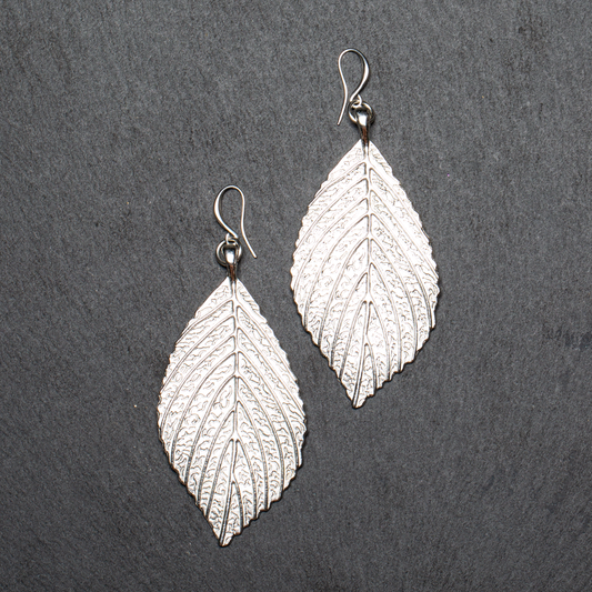 Suzie Blue Canada - Large Leaf Earrings In Silver Plate
