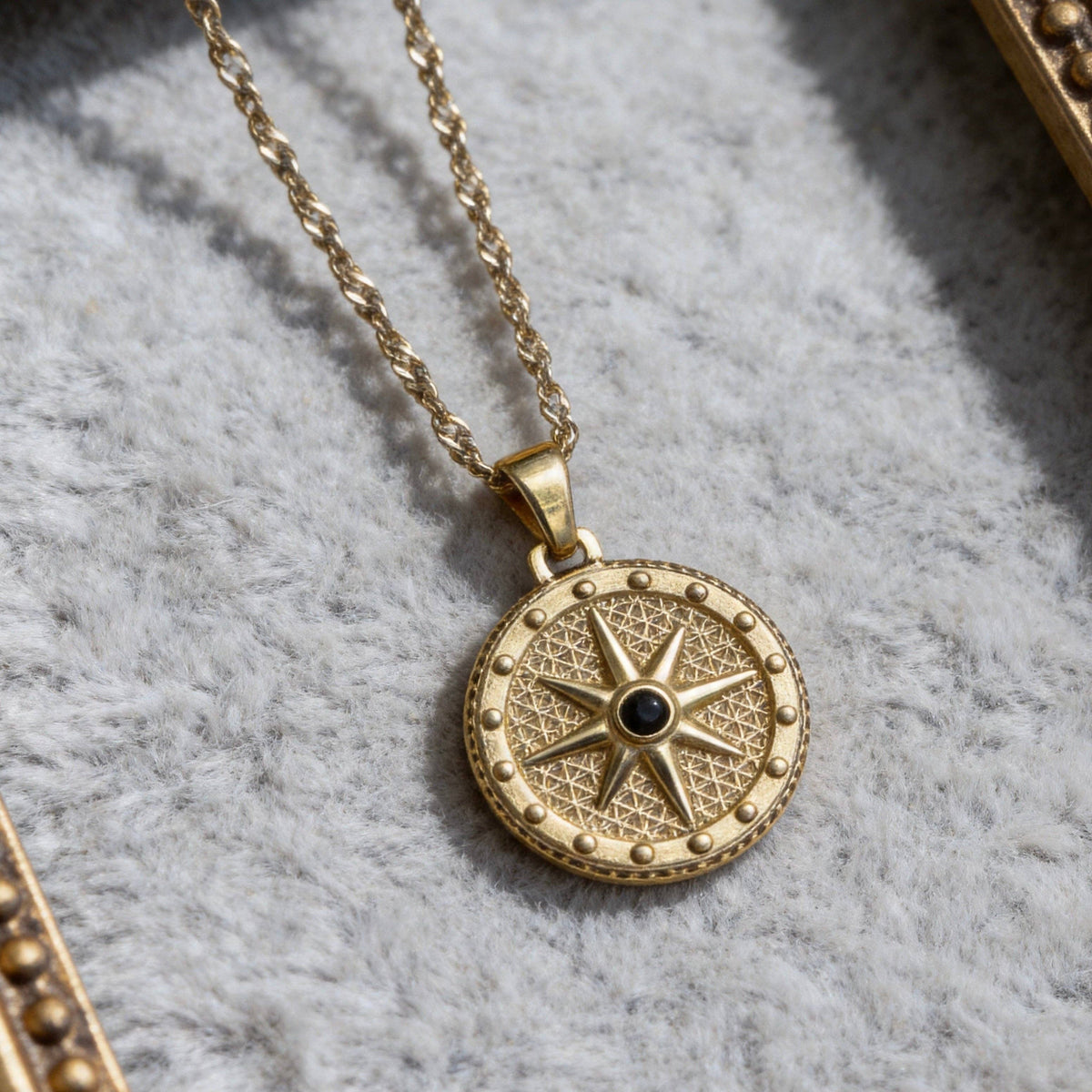 Aurea Jewelry - Stainless Steel Gold Compass Star Pendant Necklace