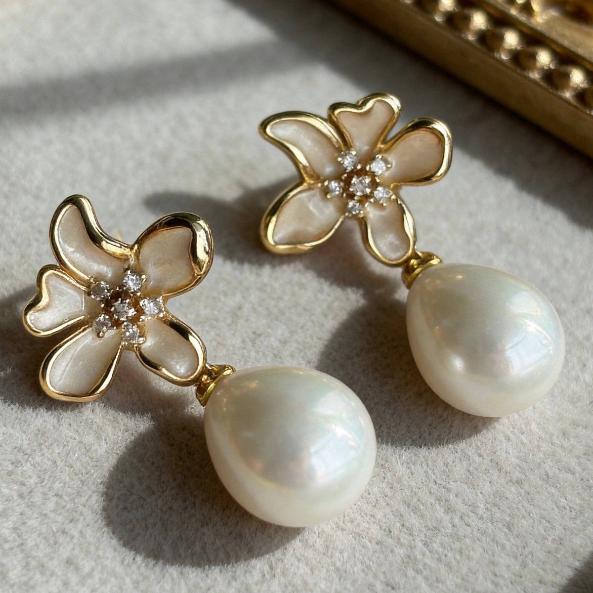 Aurea Jewelry - Floral Pearl Drops