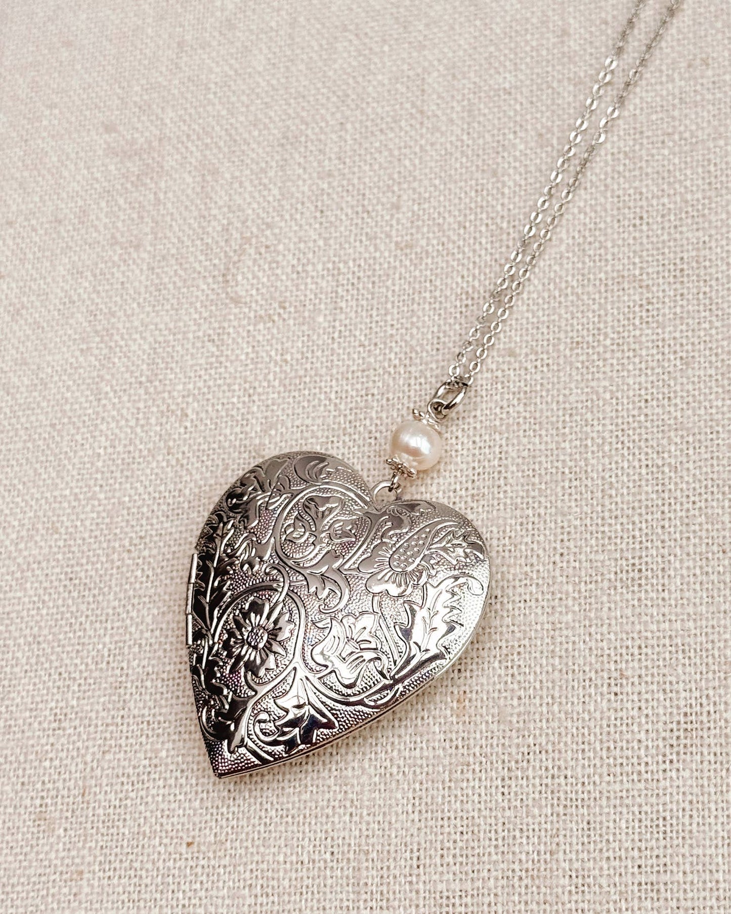 Gracie Rose Designs - Large Silver Heart Locket Freshwater Pearl Necklace