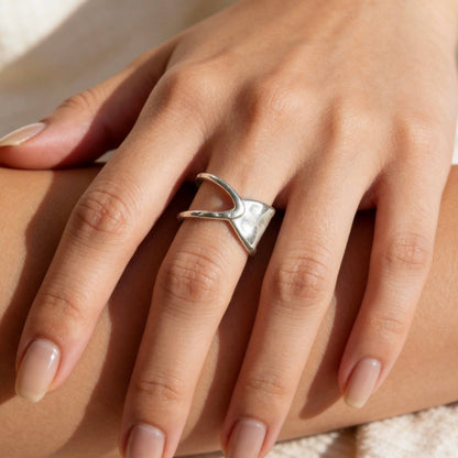 Aurea Jewelry - Minimalist Silver Open Statement Ring