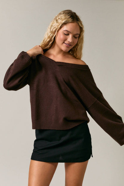 LE LIS - V-NECK OVERSIZED SWEATER