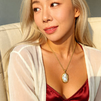 Aurea Jewelry - Stainless Steel Baroque Pearl Gold Pendant Necklace
