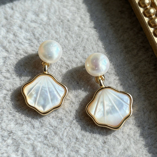 Aurea Jewelry - Dainty Pearl Mother-of-pearl Earrings