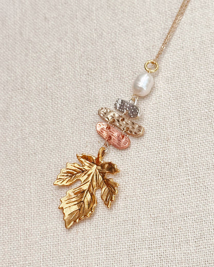 Gracie Rose Designs - Maple Leaf Pearl Pendant Necklace