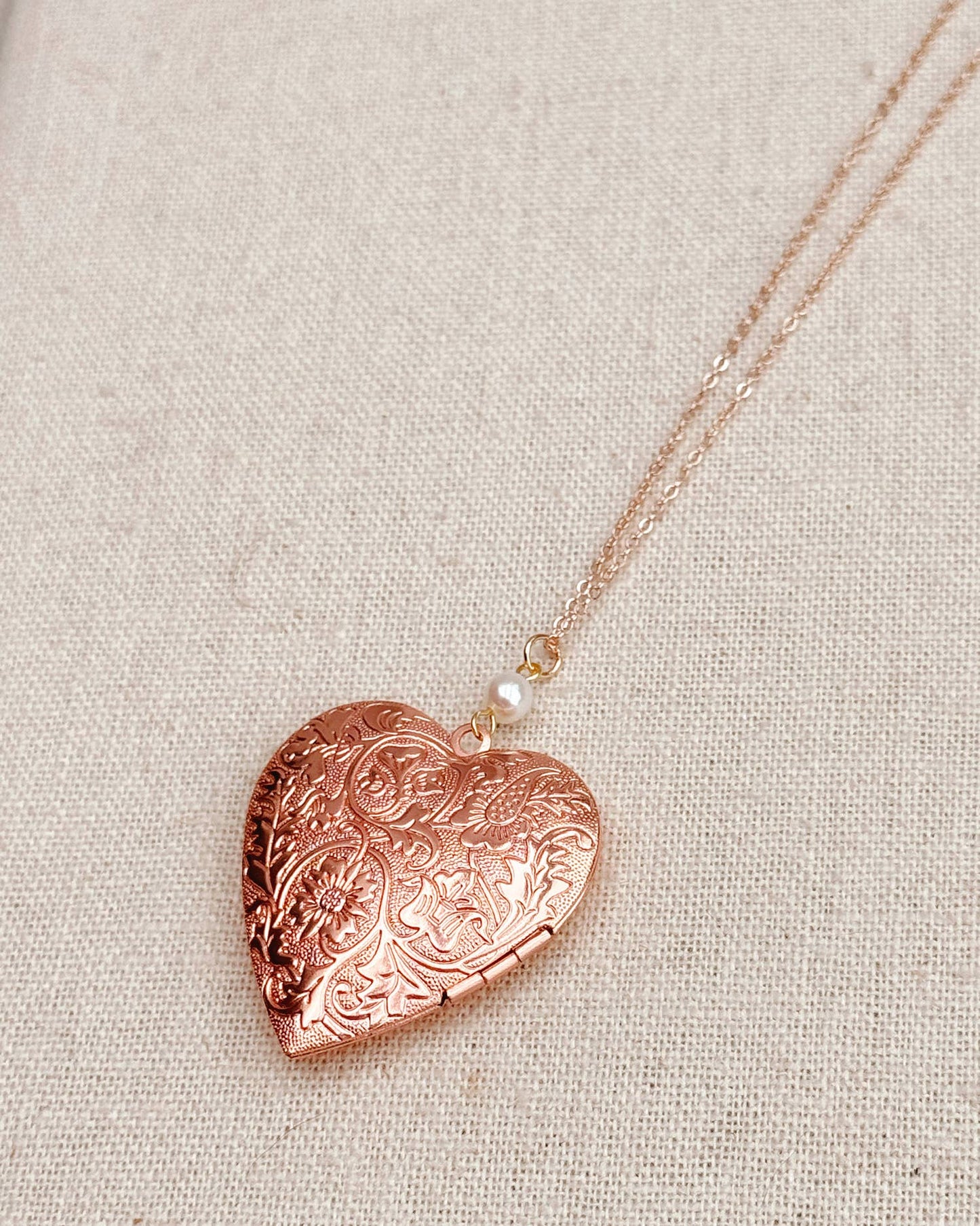 Gracie Rose Designs - Large Rose Gold Heart Locket Freshwater Pearl Necklace