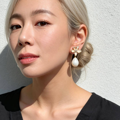Aurea Jewelry - Floral Pearl Drops