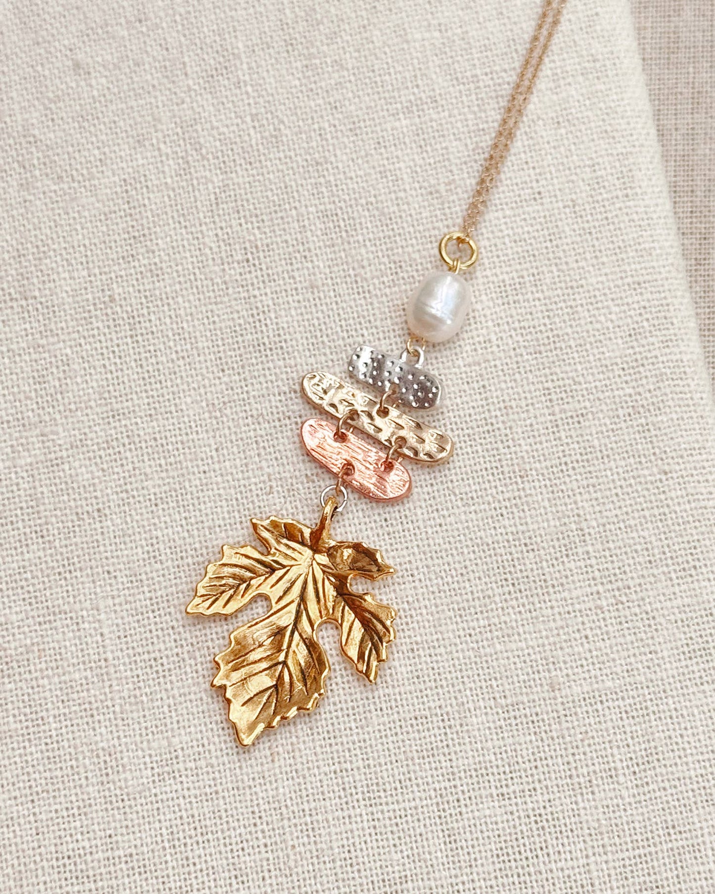 Gracie Rose Designs - Maple Leaf Pearl Pendant Necklace