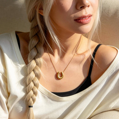 Aurea Jewelry - Stainless Steel Lucky Horseshoe Gold Pendant Necklace