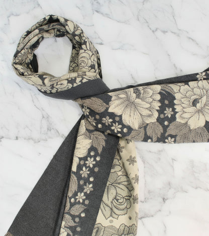 La-a SOLE - Ash Printed Winter Scarf | Grey