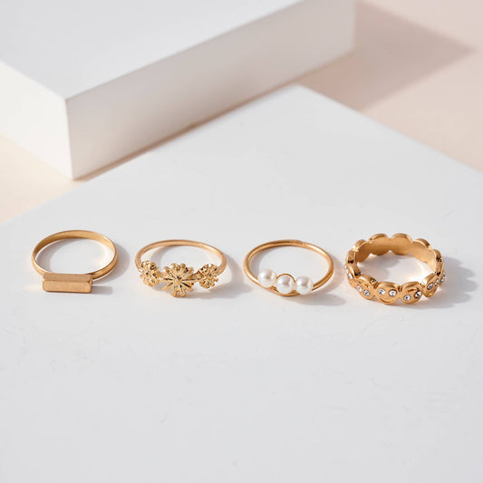 Smile Pearl Ring Set